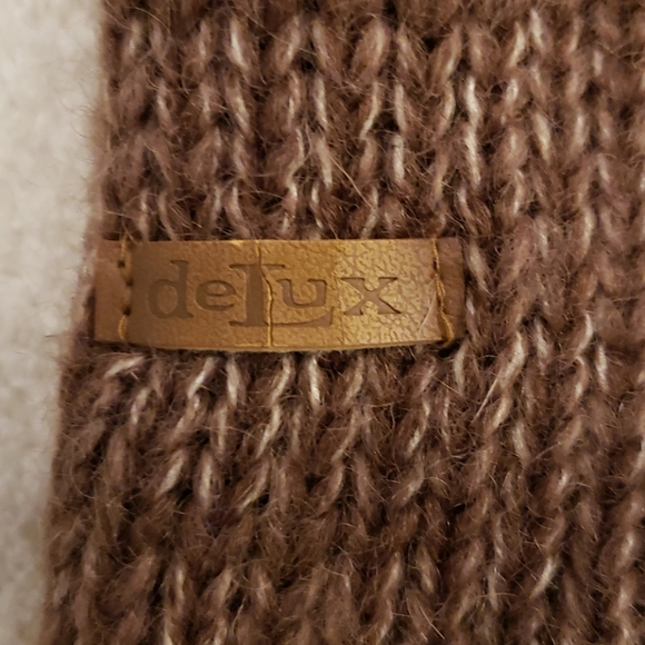 Wool toque - Picture 7 of 9